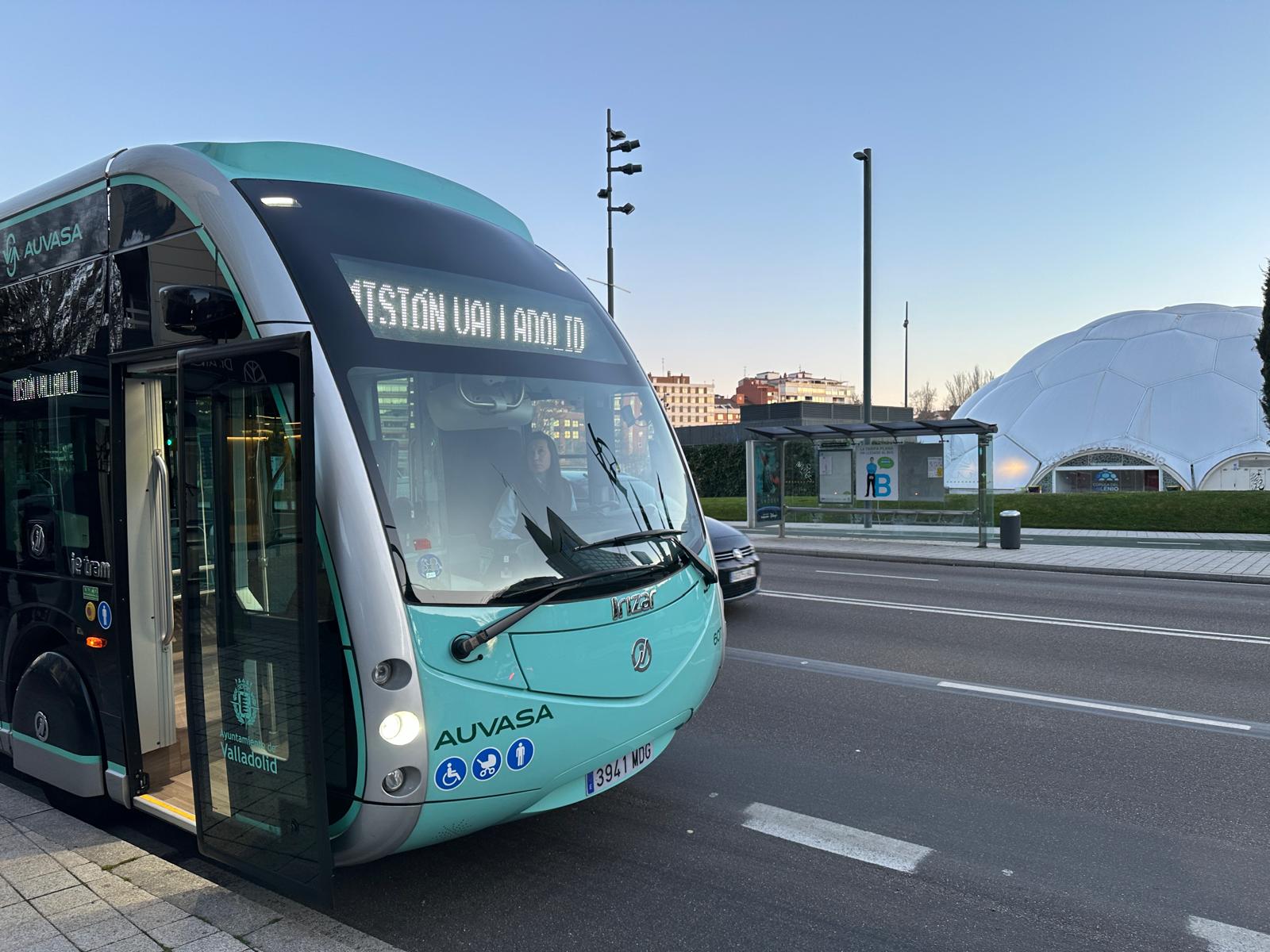 Autobús Cúpula del Milenio