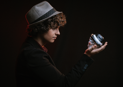 Alejandro Revuelta - Jueves 5.png