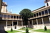 Museo del Monasterio de Santa Isabel 1 santaisabel1.jpg