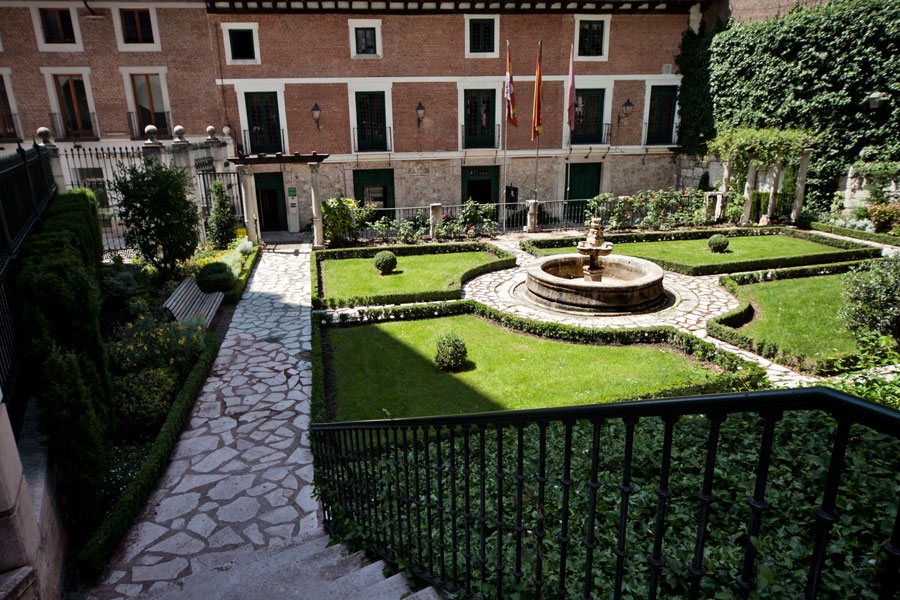 Casa de Cervantes 1 casacervantes1.jpg