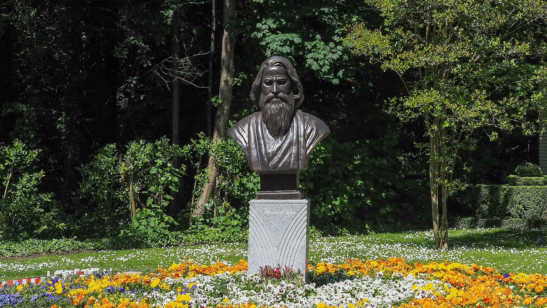 Estatua Rabindranath Tagore Campo Grande