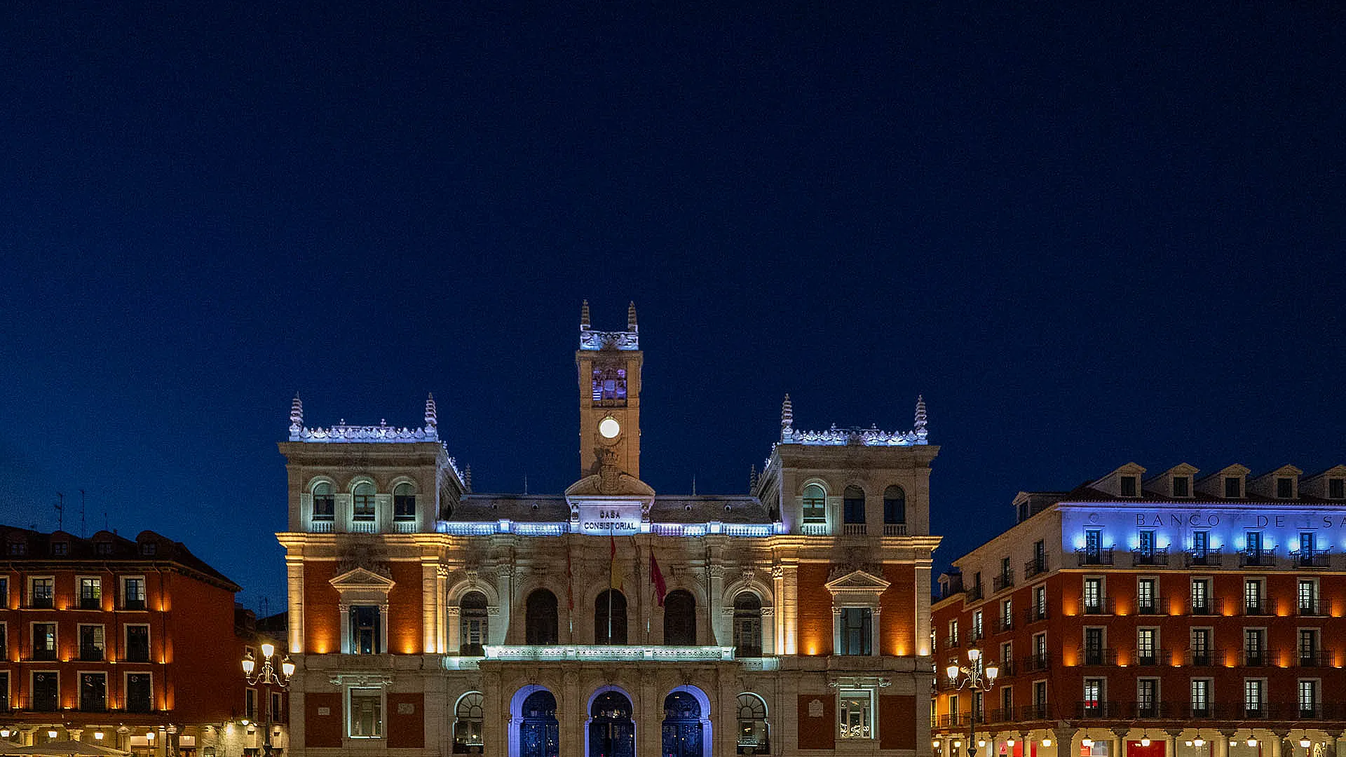 Plaza Mayor Noche Ayuntamiento