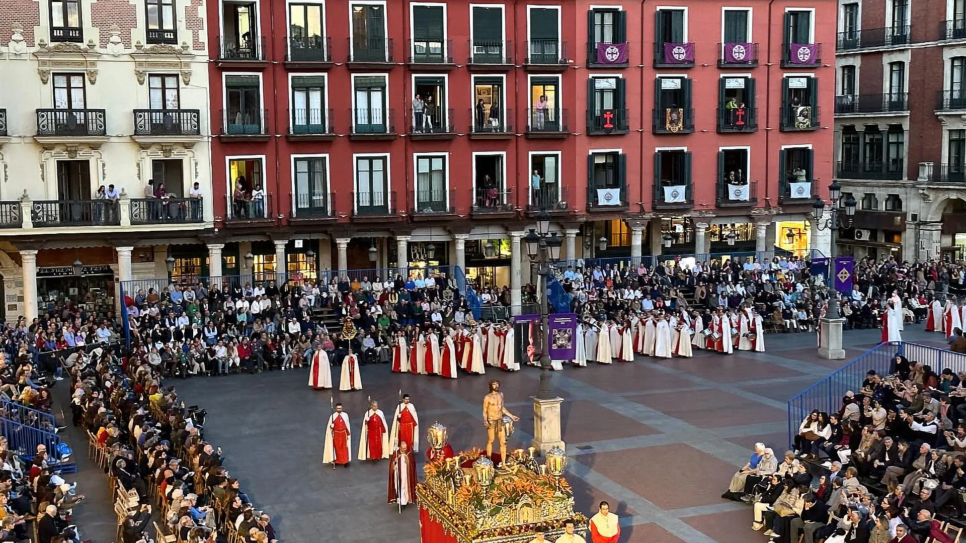 Semana Santa. Procesión General Plaza Mayor