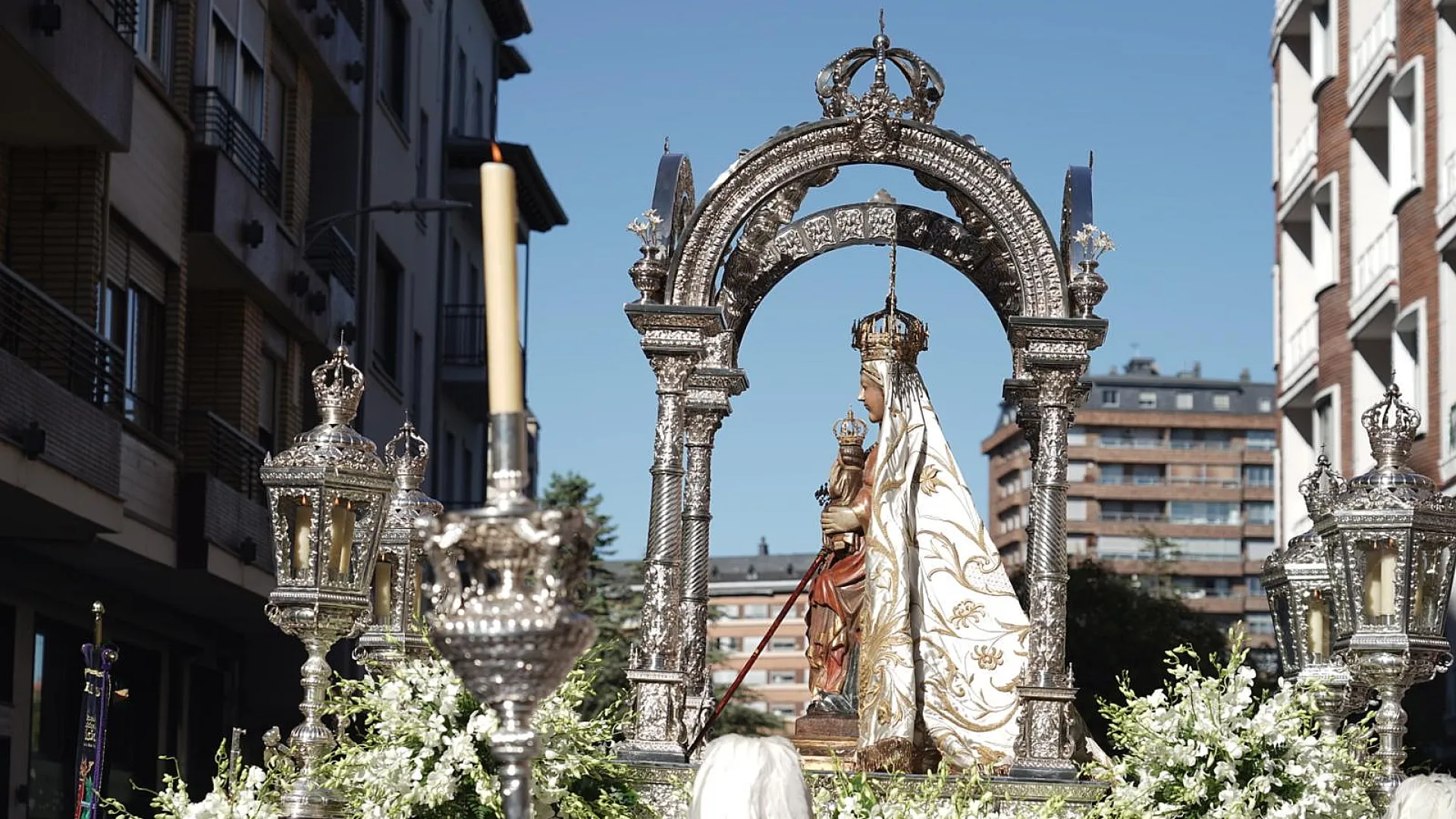 Patrona de Valladolid en procesión