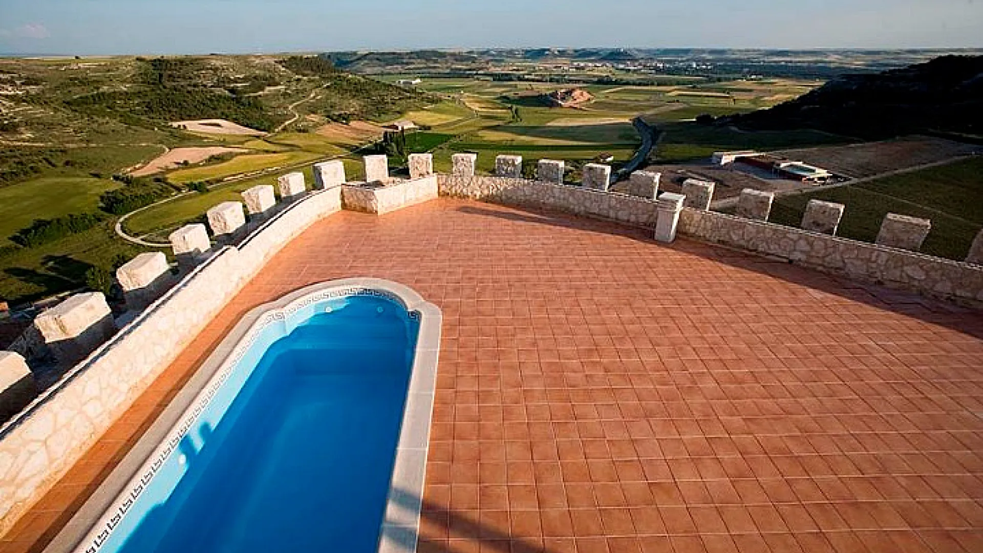 Curiel Castle Royal Residence 3 Castillocuriel11.jpg