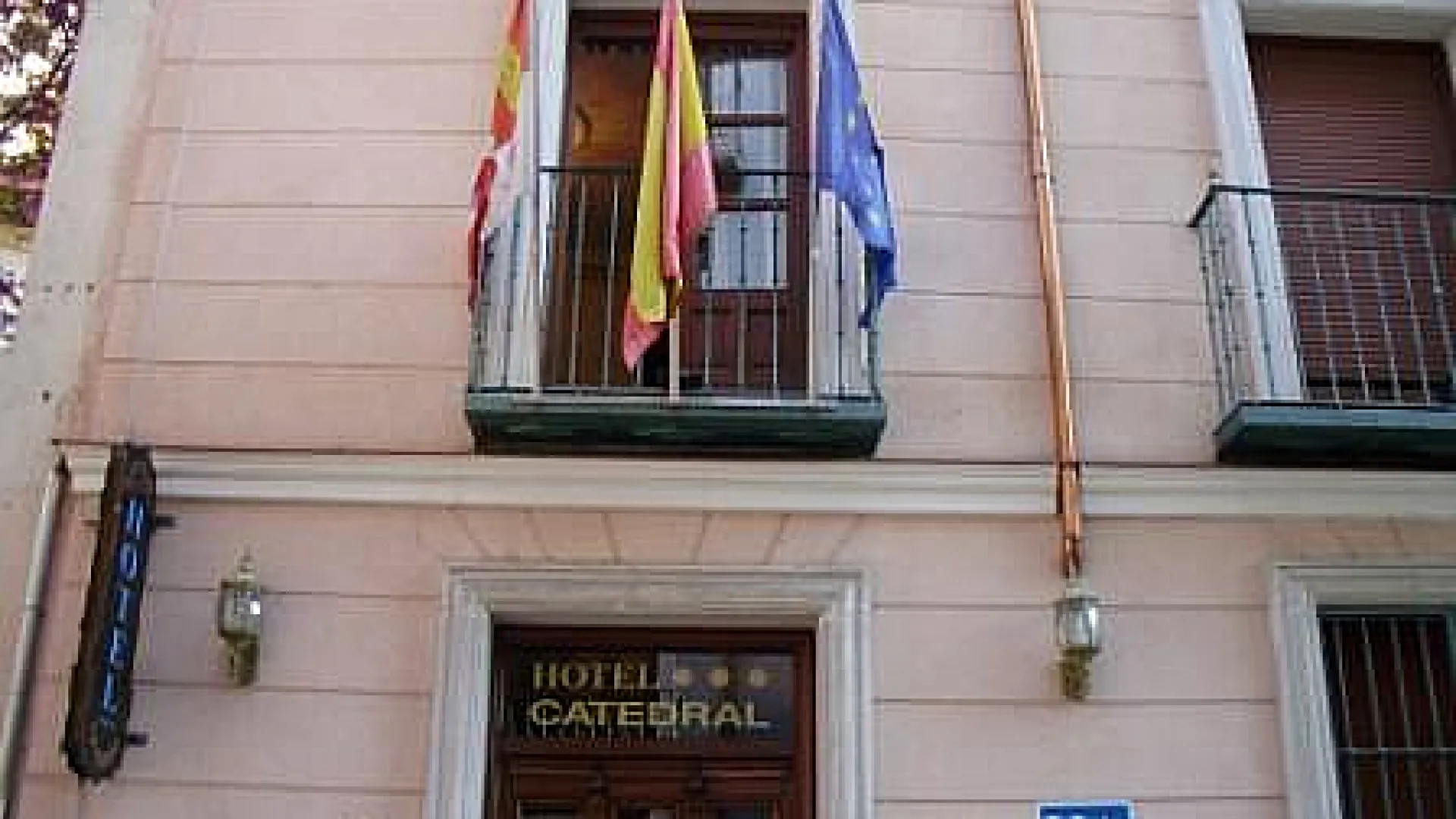 Hotel Boutique Catedral 5 Catedral3.jpg