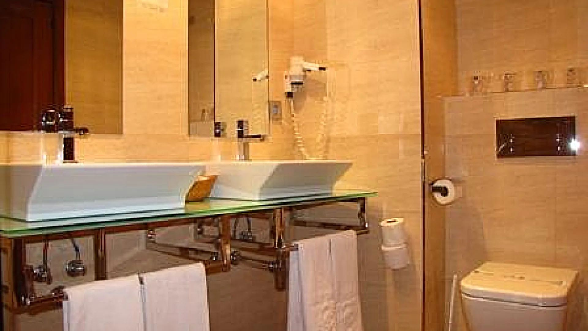 Hotel Boutique Catedral 8 Catedral6.jpg