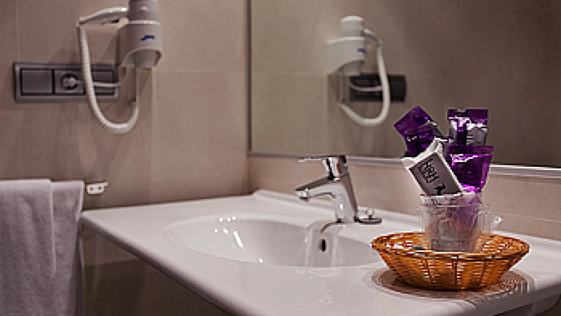 Hotel Río Hortega 7 RioHortega7.png