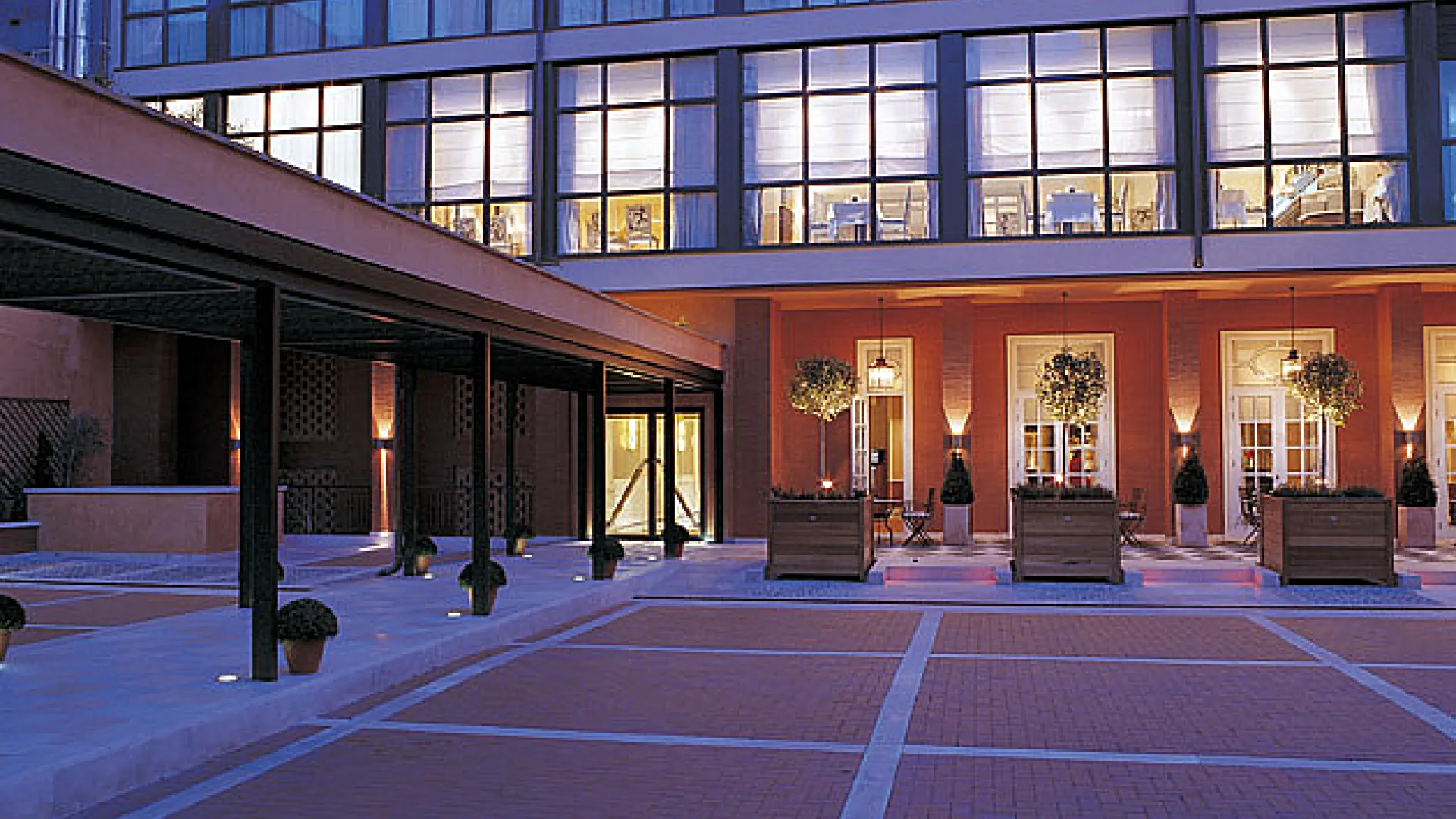 Hotel Valladolid Recoletos 5 melia Recoletos4.jpg