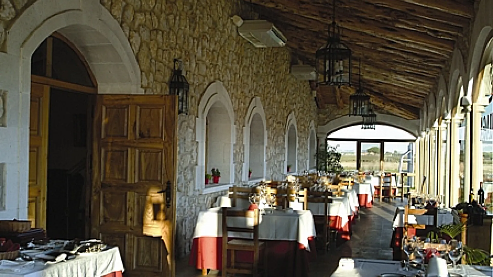 Arzuaga Navarro 6 Arzuaga7.jpg