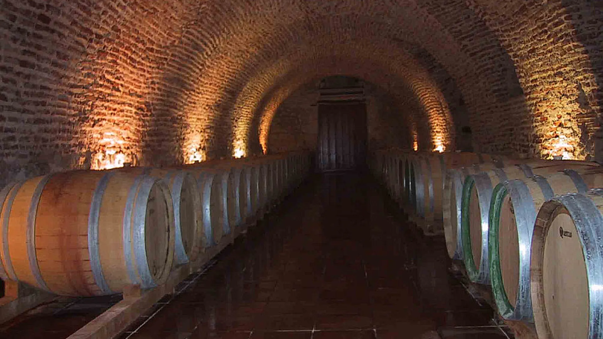 Rento, bodegas Renacimiento 3 Rento3.jpg