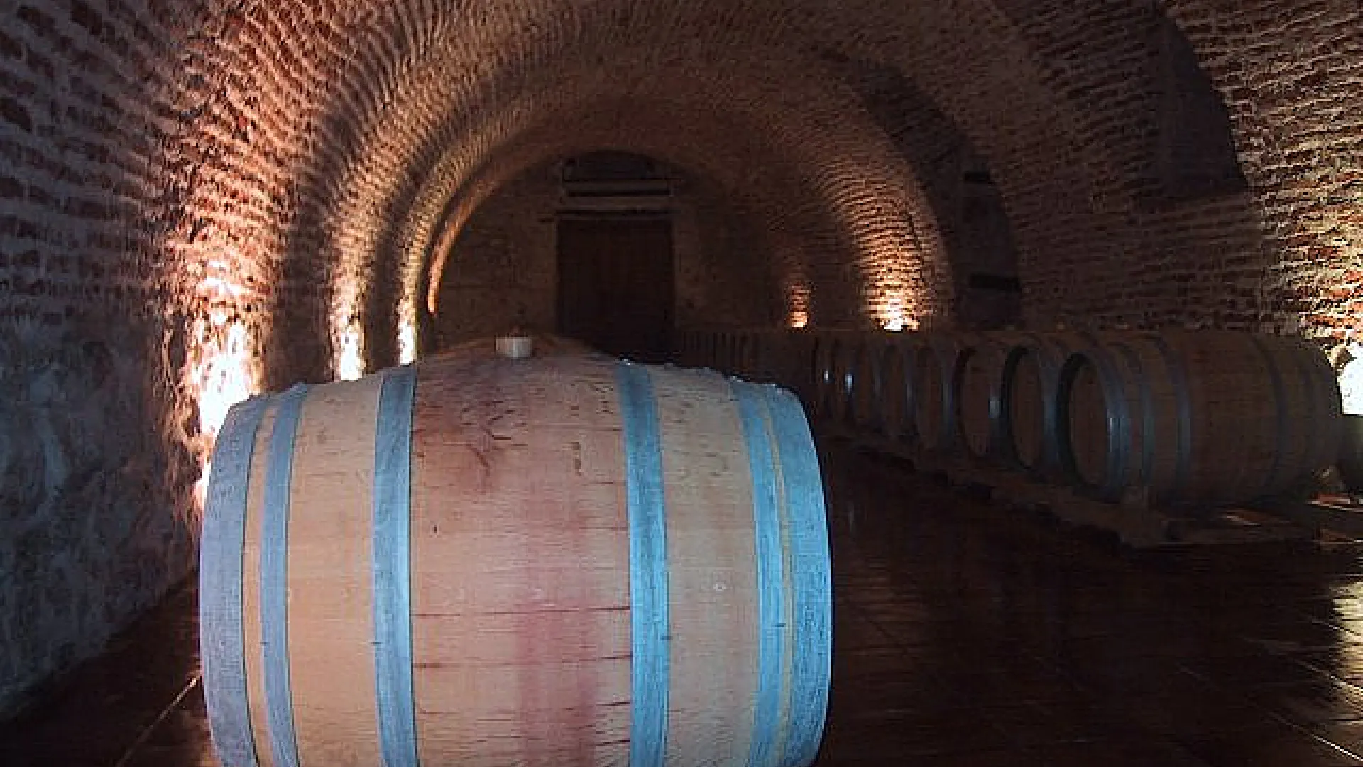 Rento, bodegas Renacimiento 4 Rento4.jpg