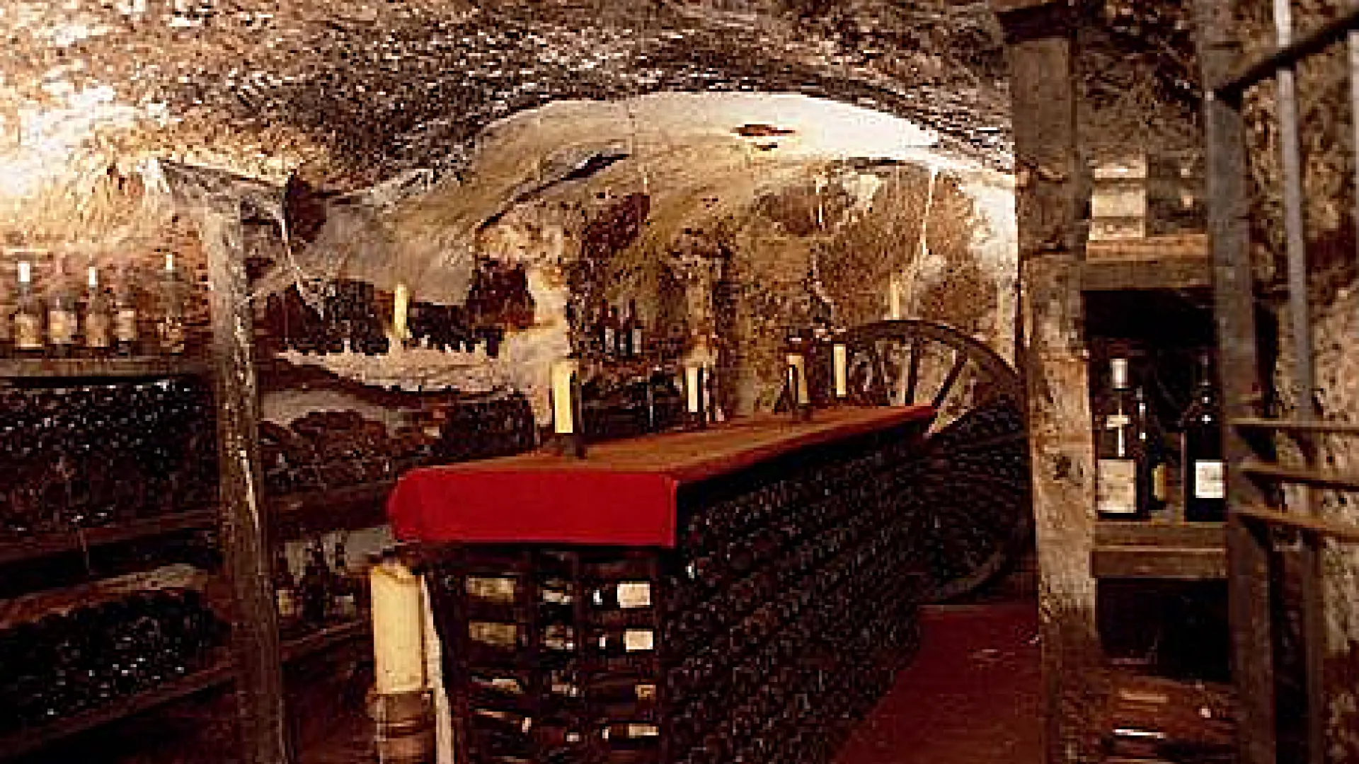 Bodegas Mocén 10 mocen6.png