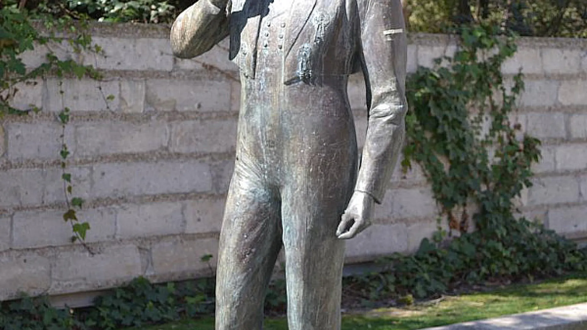 Baile en bronce 3 Baile en bronce.jpg