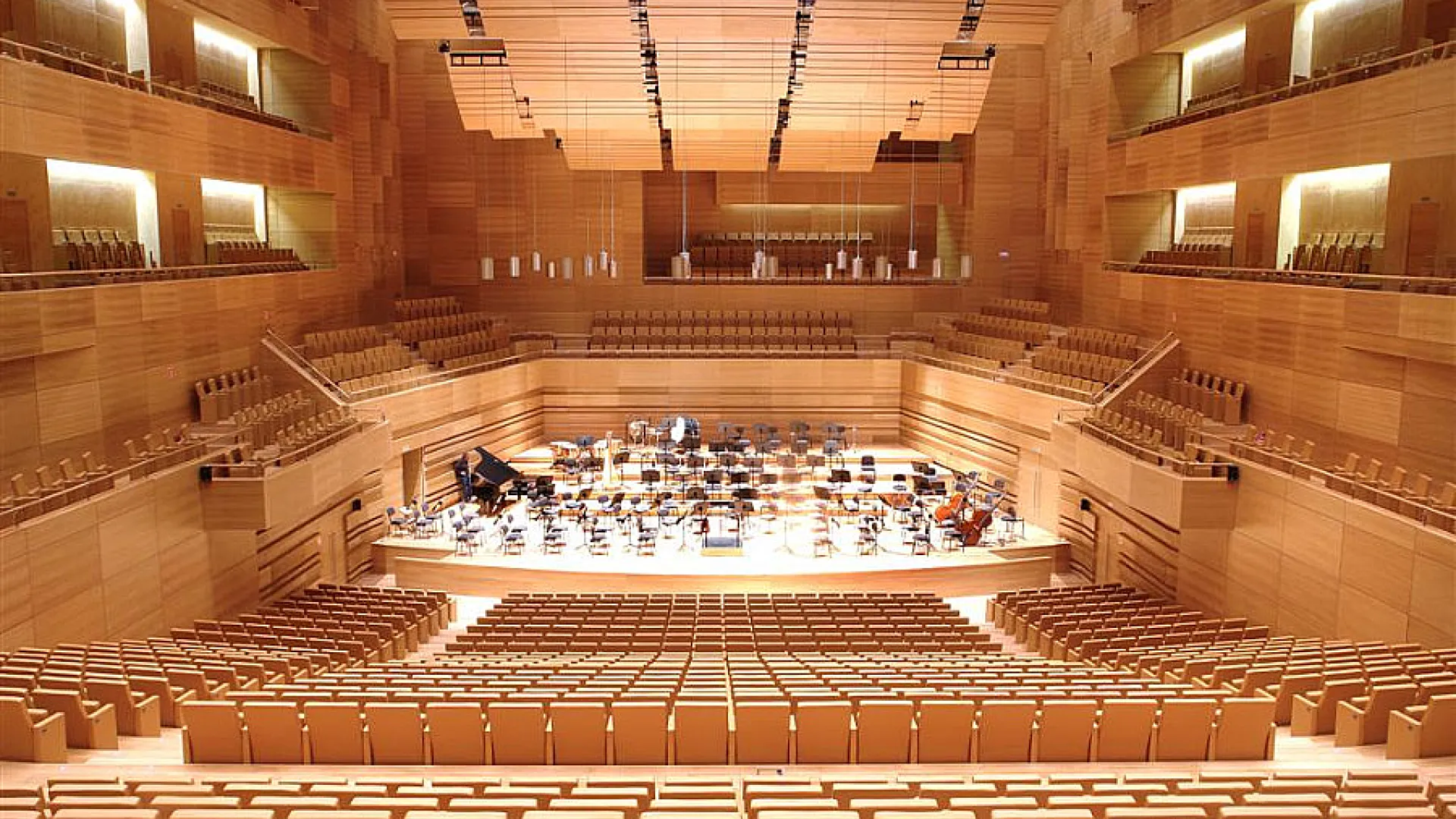 Centro Cultural Miguel Delibes 2 Miguel Delibes 10.jpg