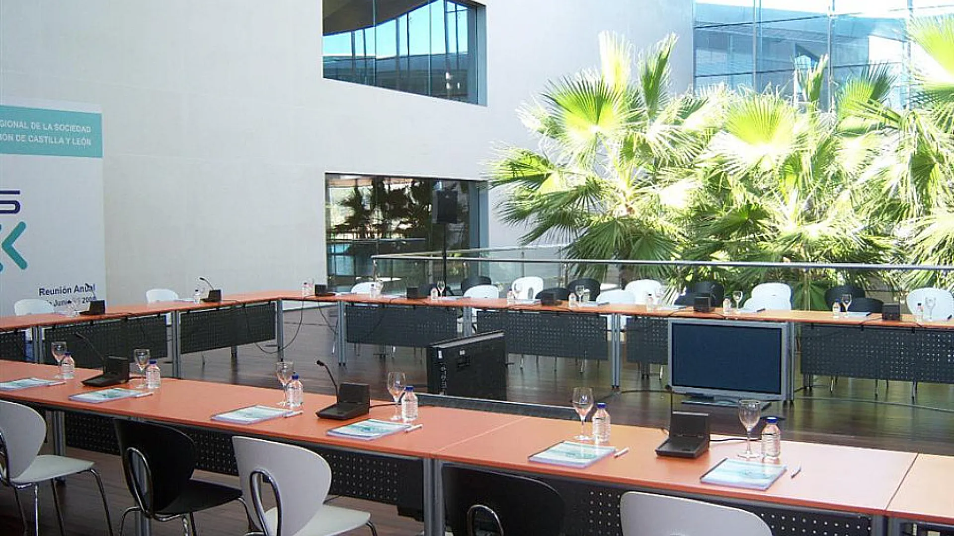 Centro Cultural Miguel Delibes 15 Miguel Delibes4.jpg