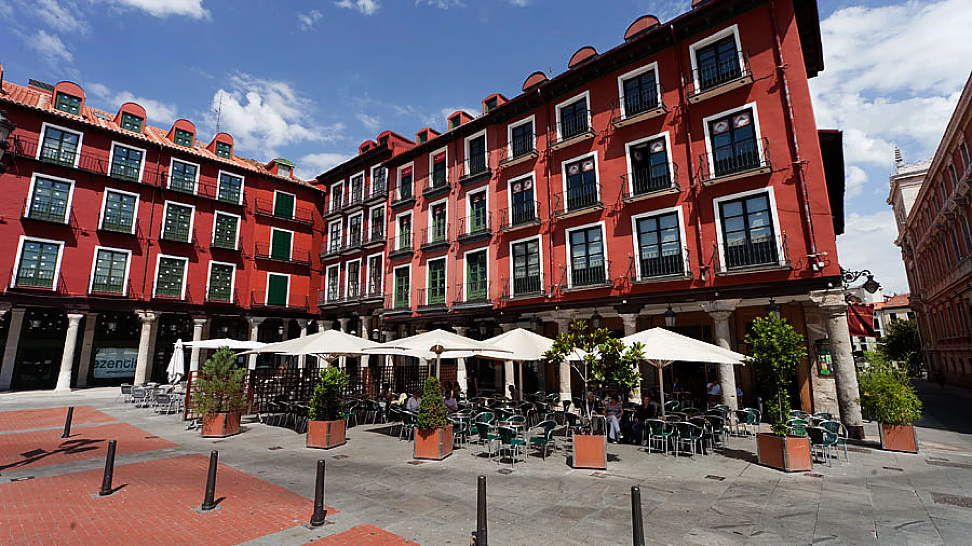 Plaza Mayor 3 PlazaMayor2.jpg