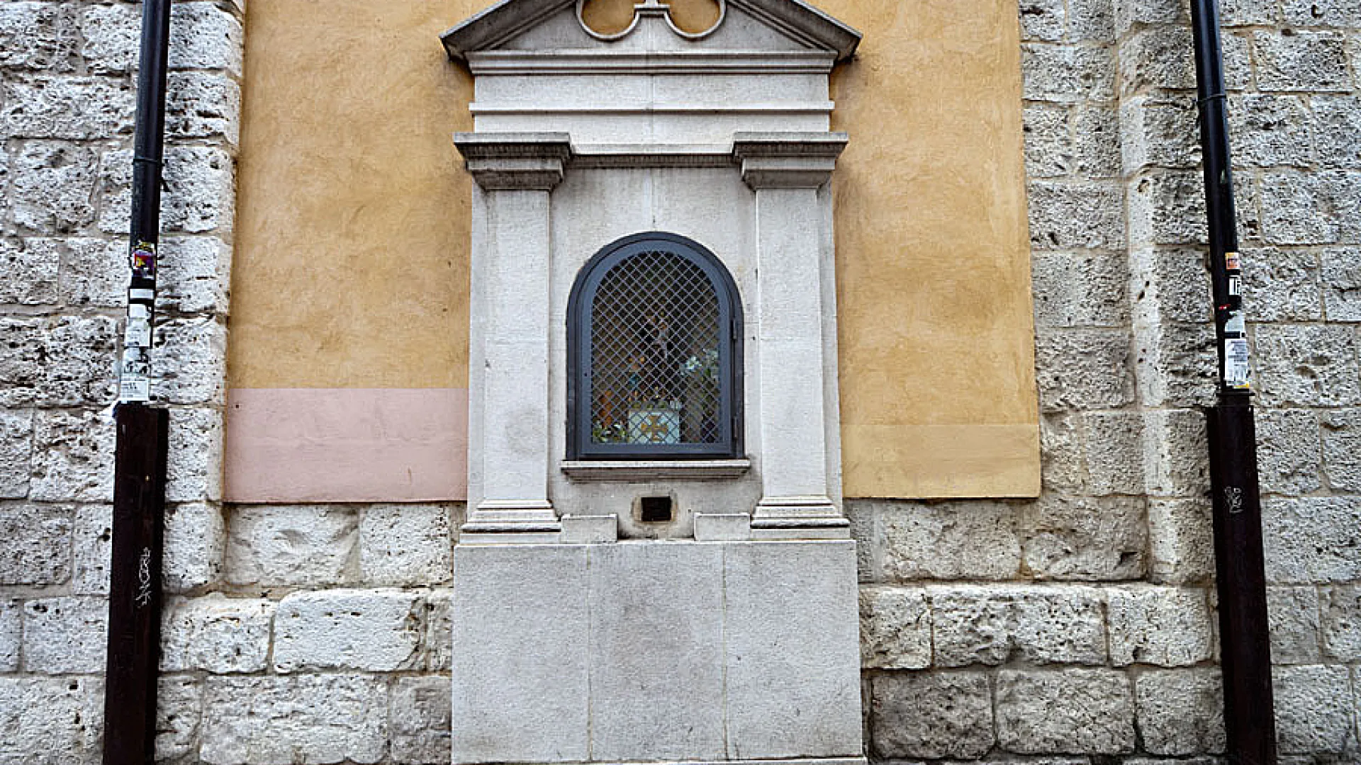 Iglesia de San Miguel y San Julián 2 Sanmiguel2.jpg