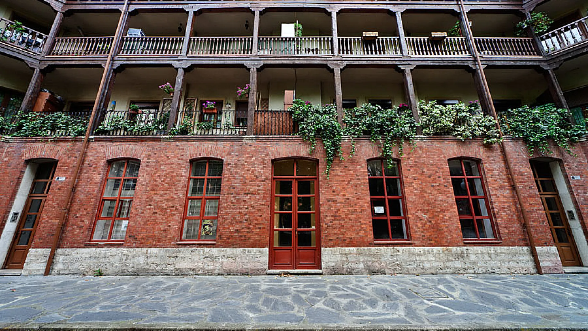 Plaza del Viejo Coso 2 ViejoCoso2.jpg