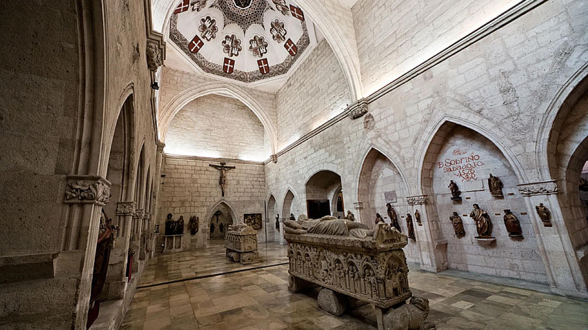 Museo Diocesano y Catedralicio 3 catedralicio3.jpg