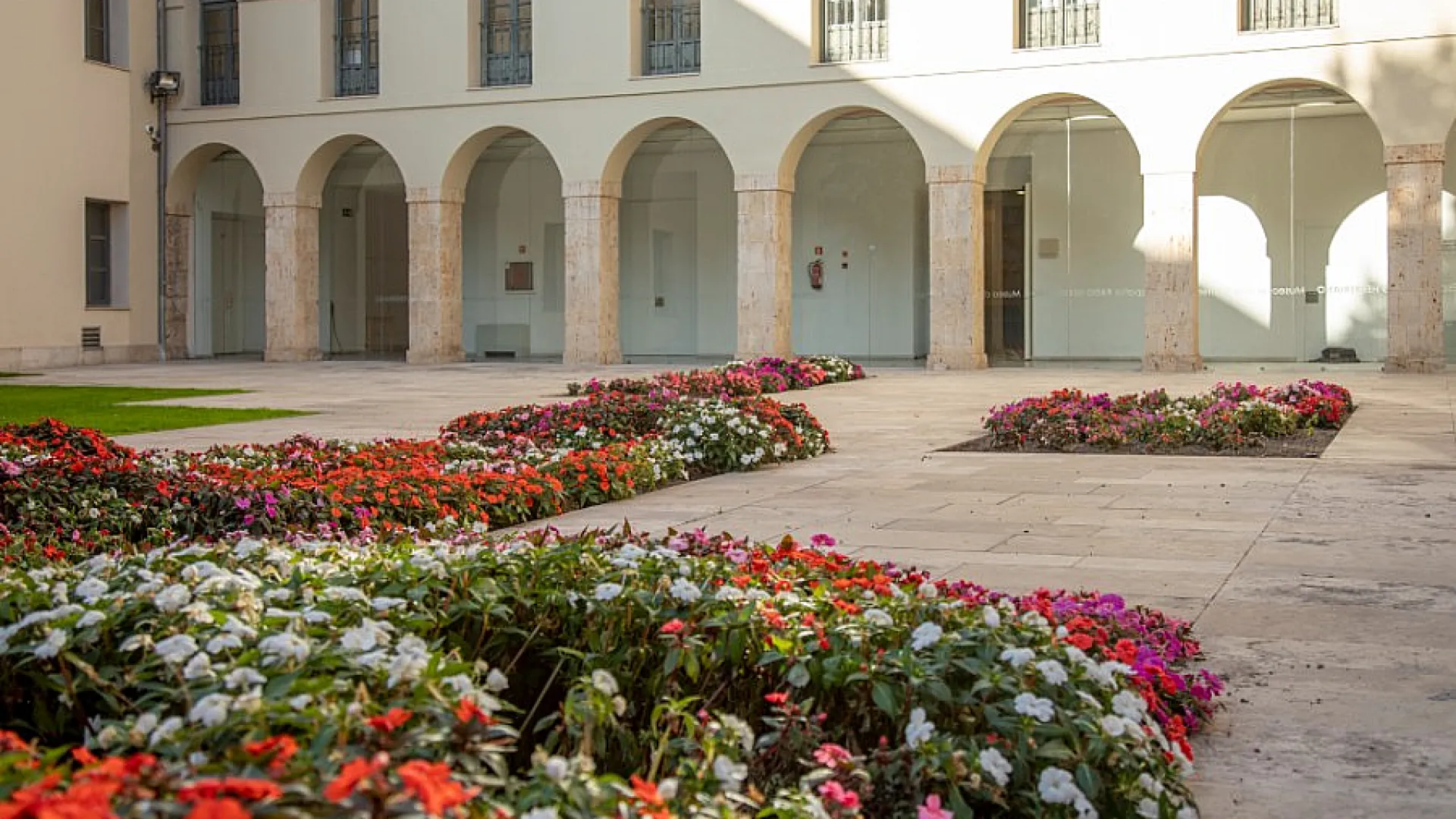 Centro de Congresos del Museo Patio Herreriano 1 fotografias_herreriano_13.jpg