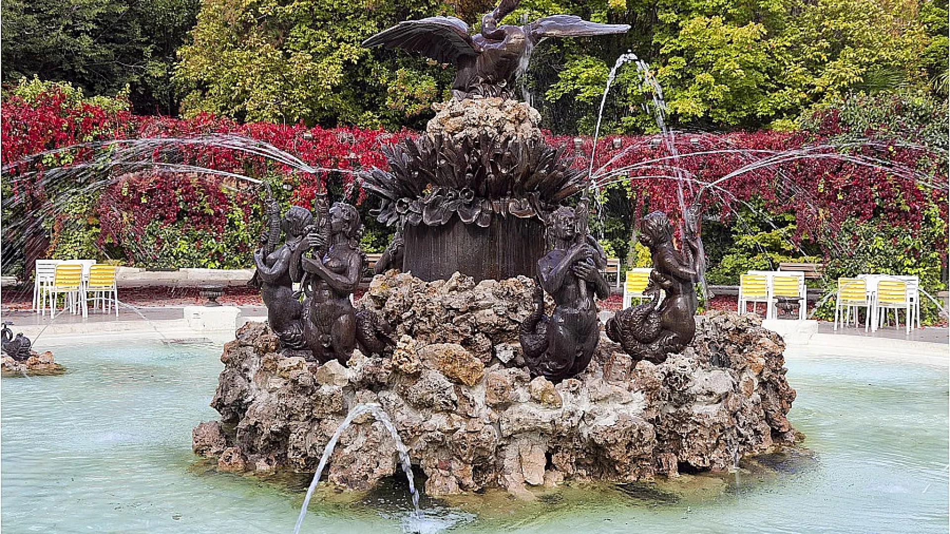 Fuente del Cisne 4 fuente cisne.jpg