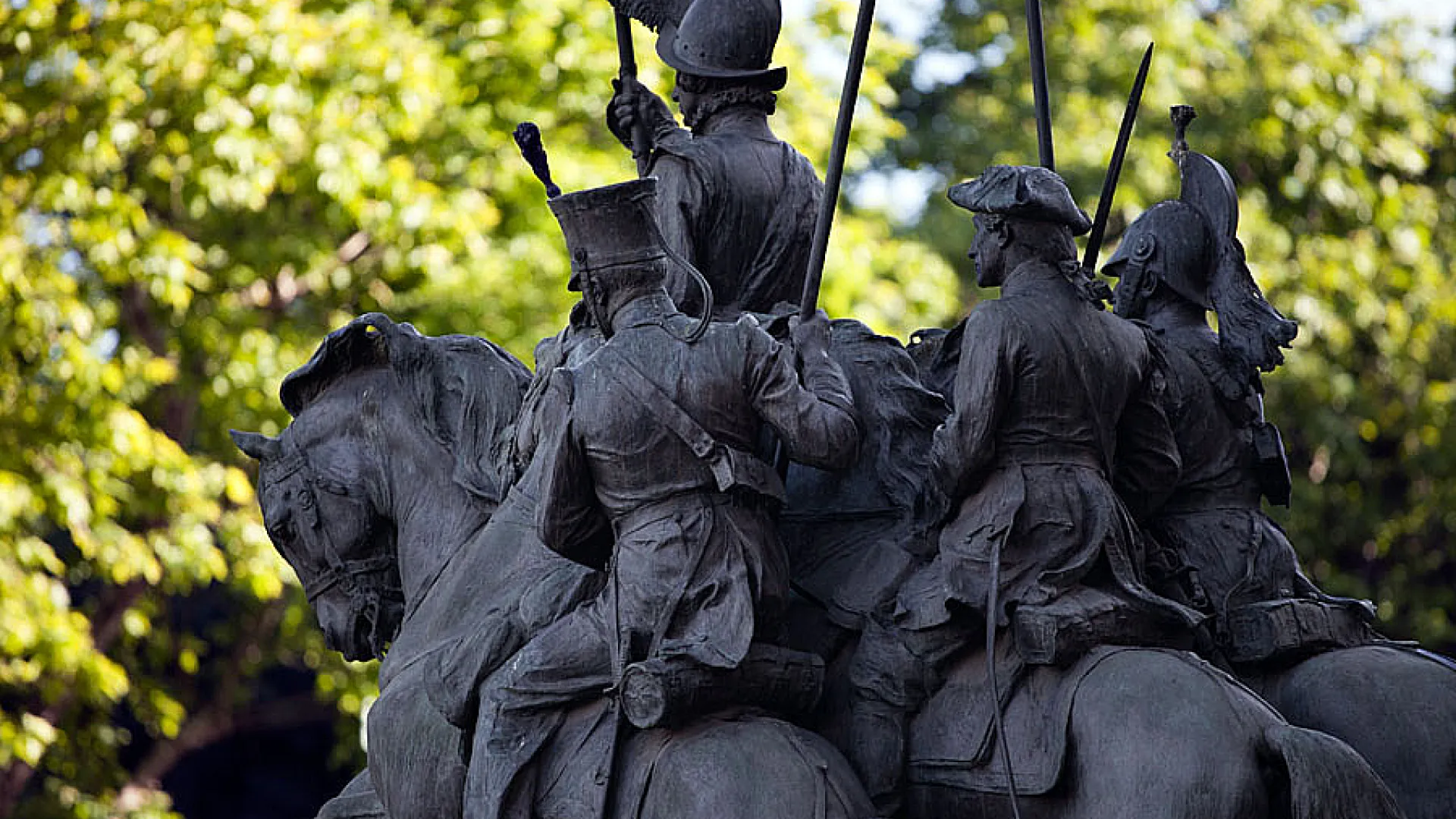 Museo de la Academia de Caballería 4 heroes2.jpg