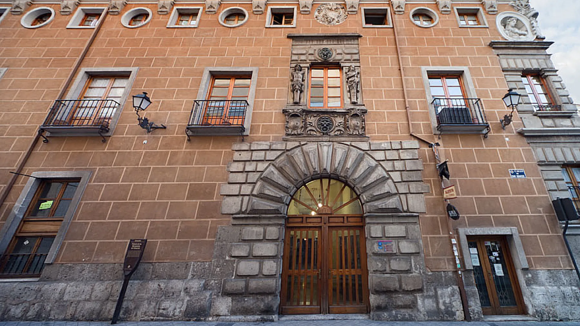 Palacio de los marqueses de Valverde 3 marquesesvalverde3.jpg