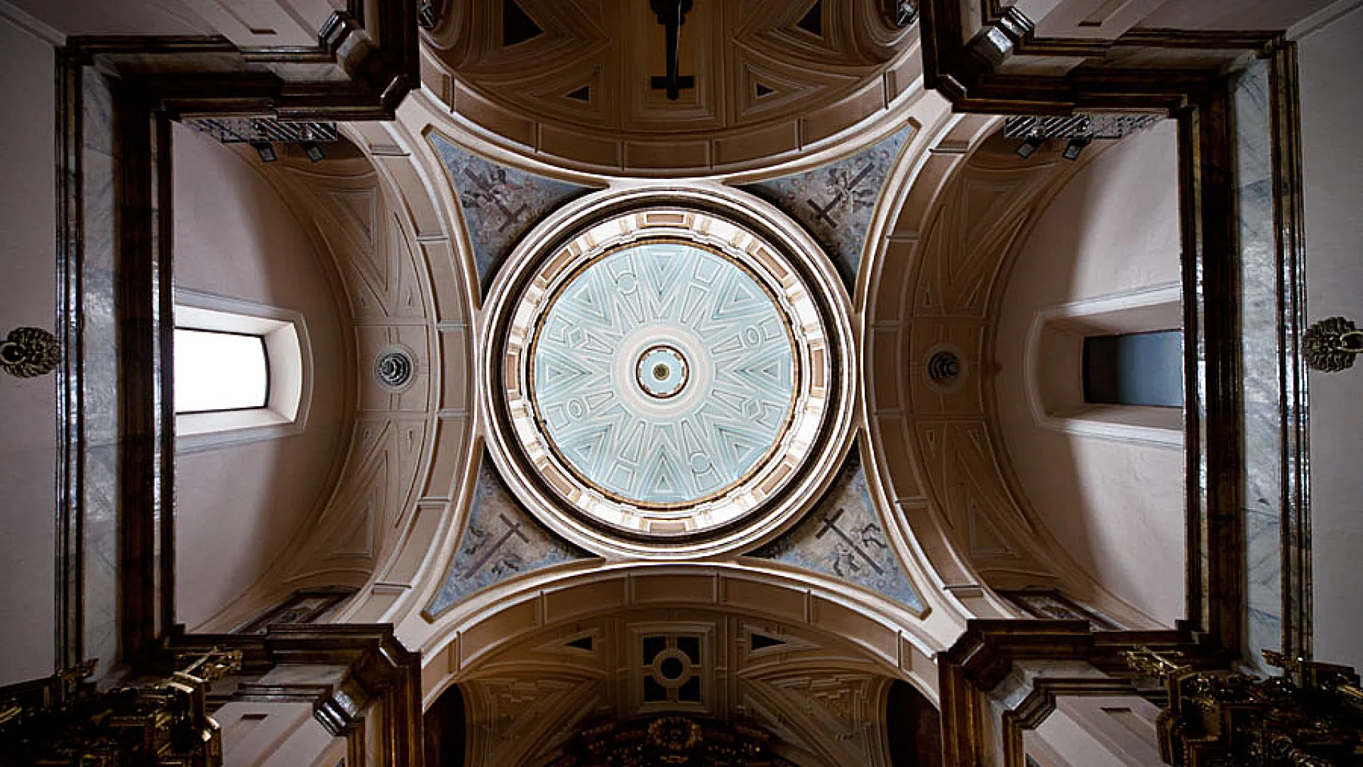 Iglesia de la Vera Cruz 3 veracruz3.jpg