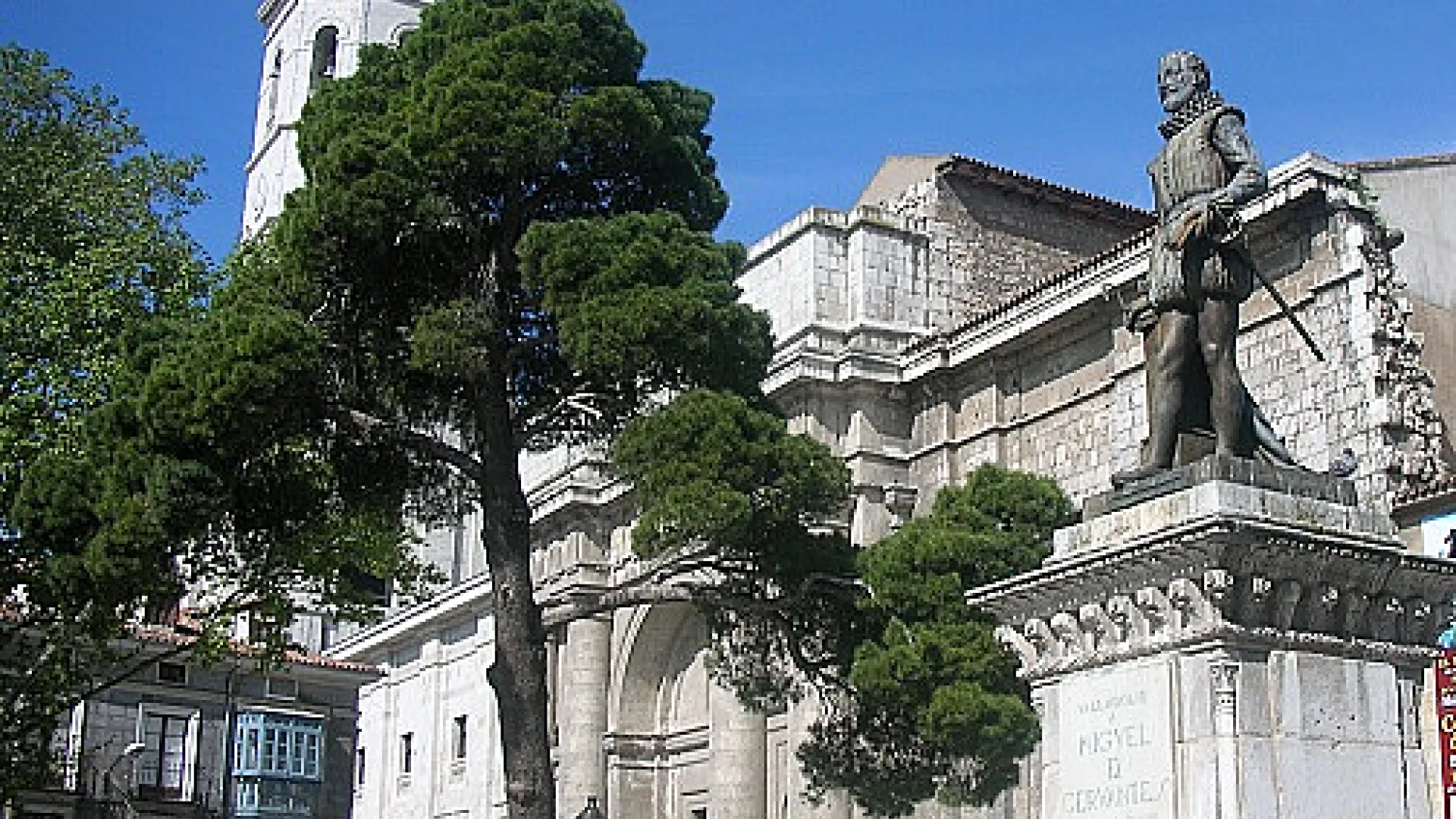 Monumento a Cervantes 1 estatua cervantes en valladolid.jpg