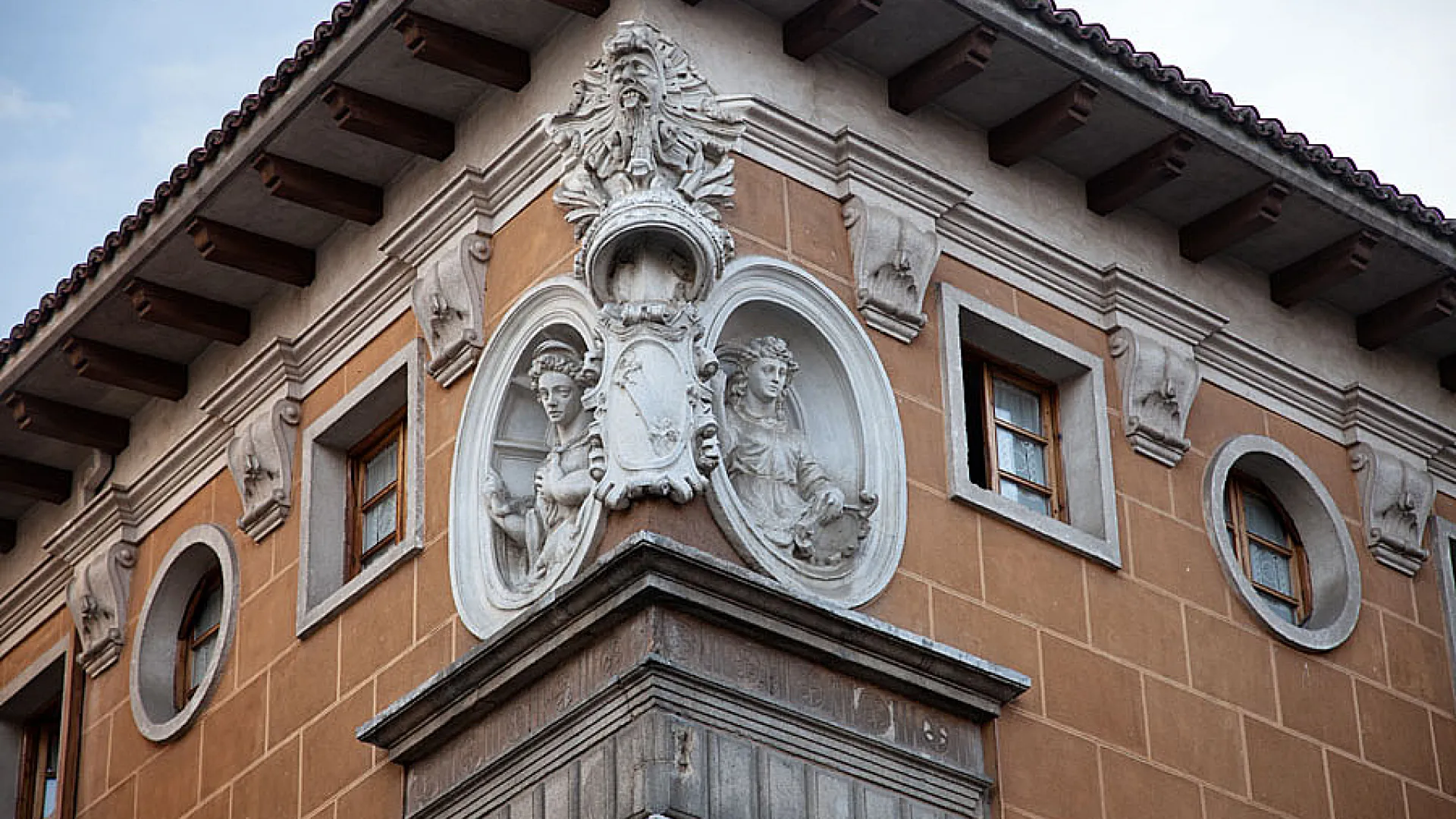 Palacio de los marqueses de Valverde 1 marquesesvalverde1.jpg