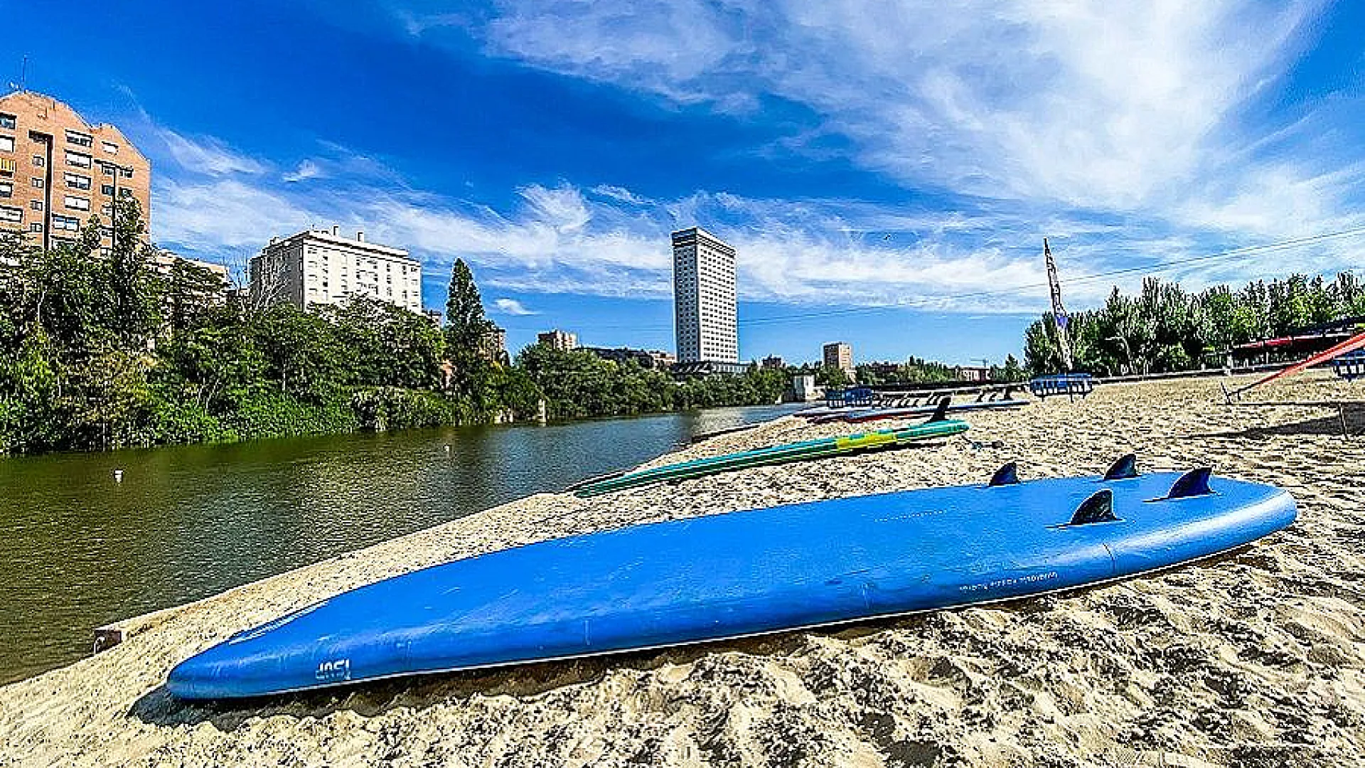 Playa del Pisuerga y paseo de las Moreras 1 playa moreras valladolid.jpg