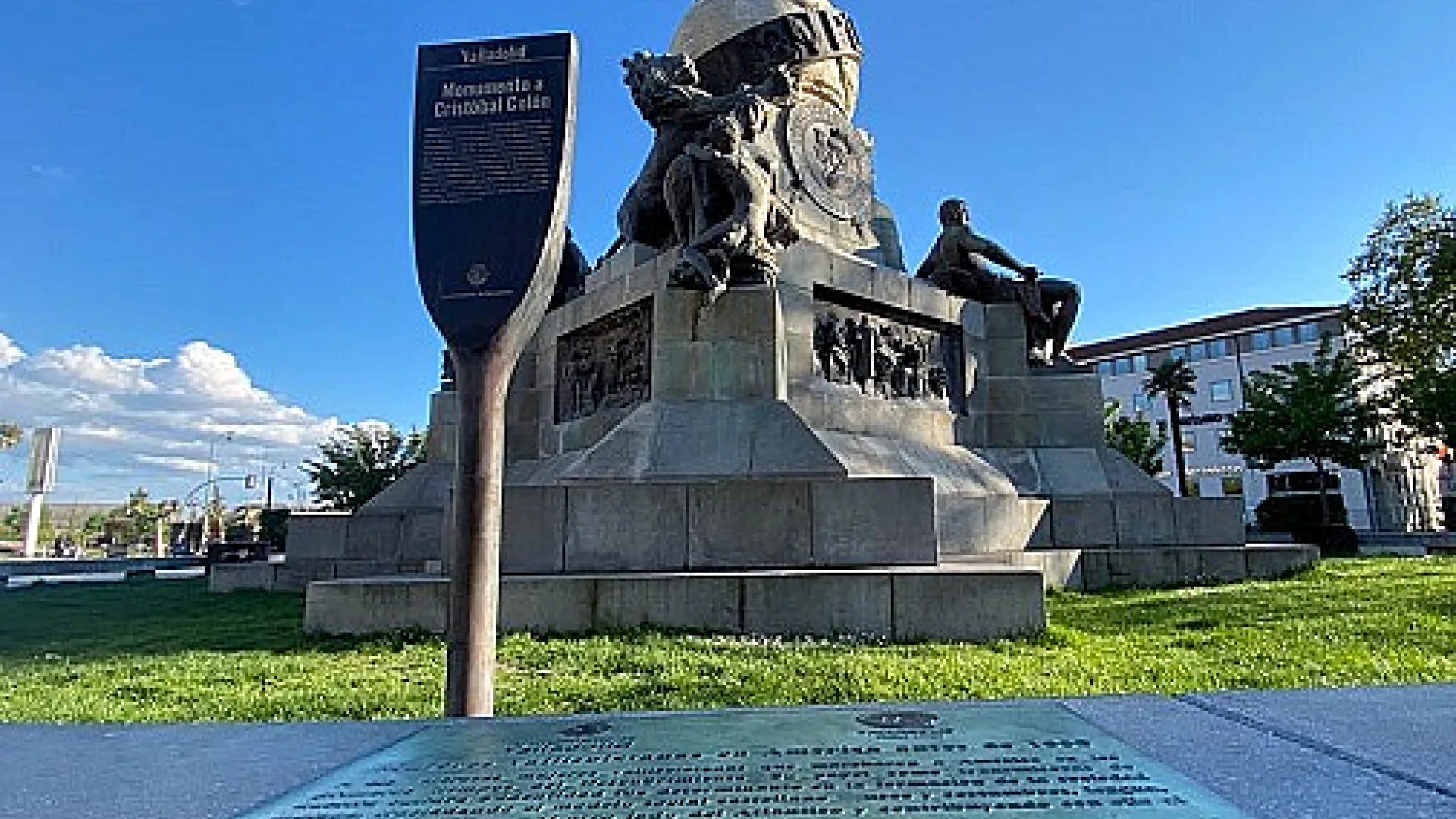 Monumento a Cristóbal Colón 3 plaza colon valladolid.jpg