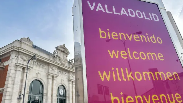 Cartel Bienvenidos a Valladolid