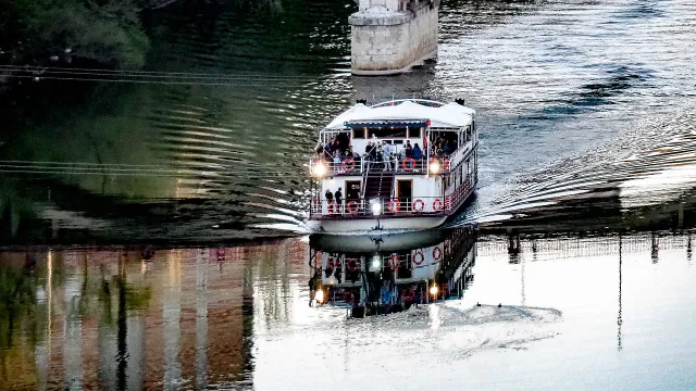 Barco Leyenda del Pisuerga