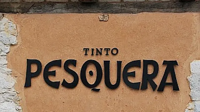 tinto pesquera.jpg