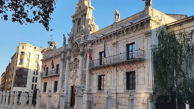 miniatura plaza de la universidad.jpg