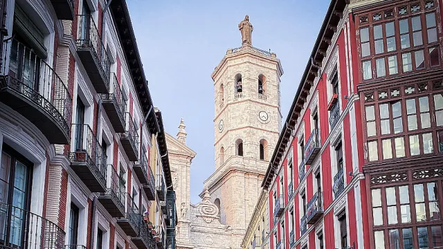 torre catedral de valladolid.jpg